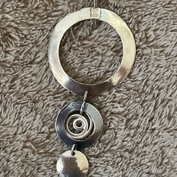 Silpada 925 Hammered Triple Circle Geometric Pendant Necklace - Picture 2 of 8